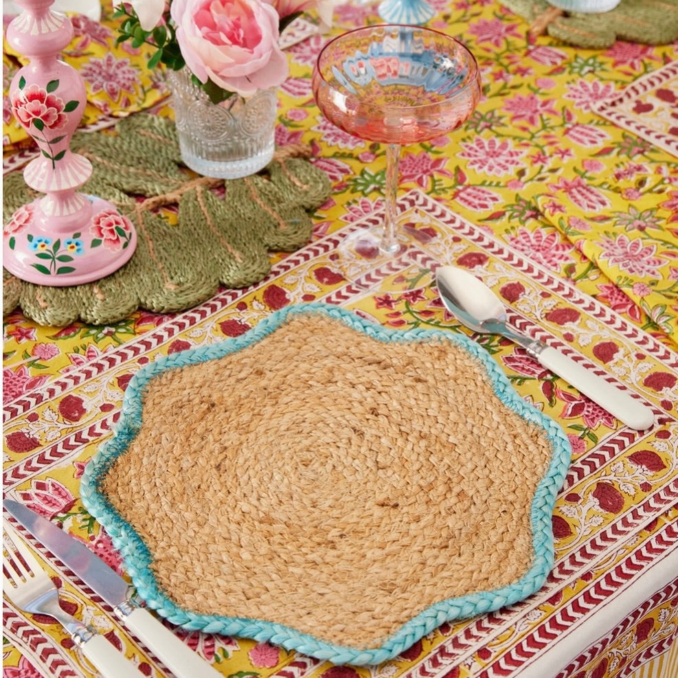 Scalloped Jute Placemats
