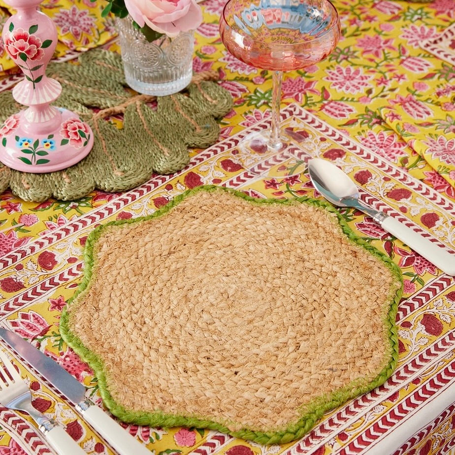 Scalloped Jute Placemats